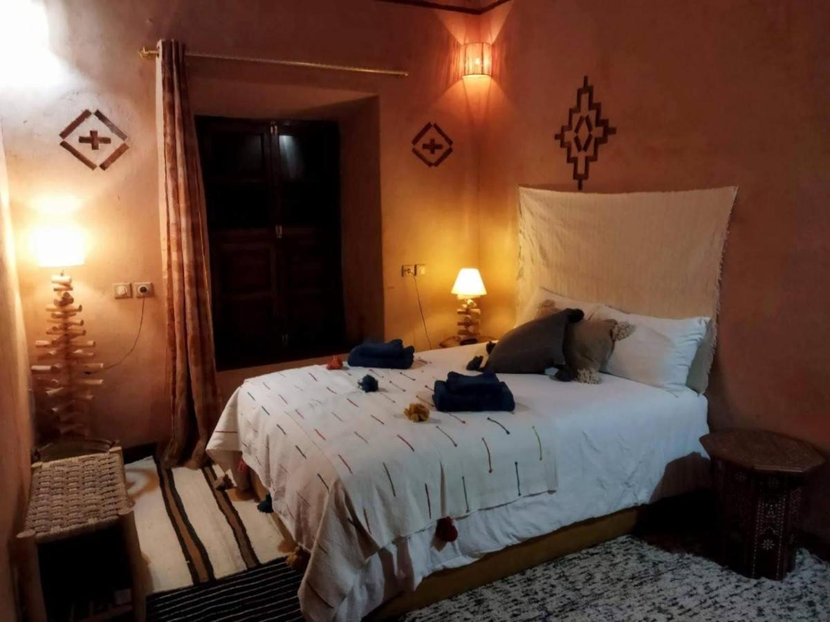 Maison D'Hotes Izza Kelaat-M'Gouna Esterno foto