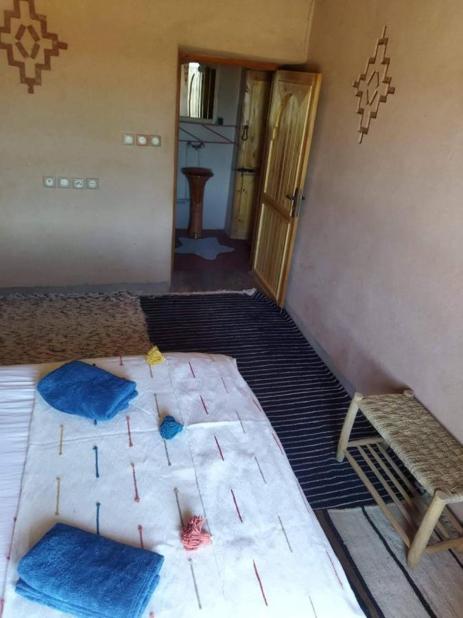 Maison D'Hotes Izza Kelaat-M'Gouna Esterno foto