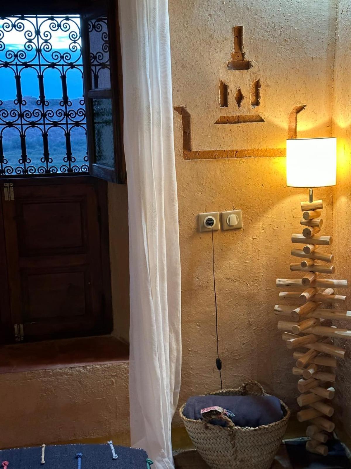 Maison D'Hotes Izza Kelaat-M'Gouna Esterno foto